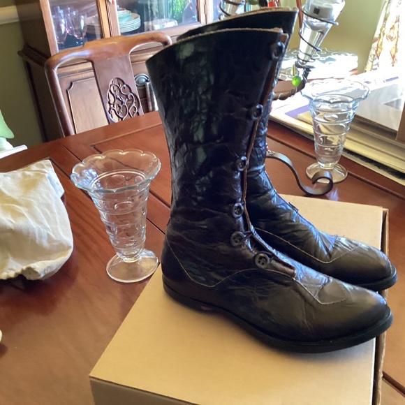 Women’s boots - Picture 1 of 5